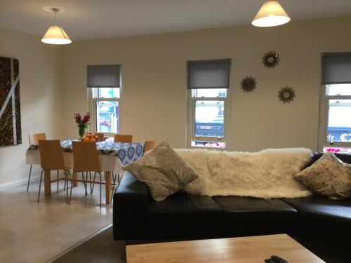 Rose Alley Apartment in Cahernamart Rose Alley Apartment in Cahernamart