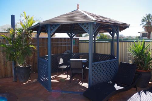 This photo about Kalbarri Blue Ocean Villas shared on HyHotel.com