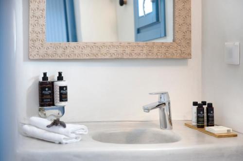 This photo about Akrotiri Cove shared on HyHotel.com