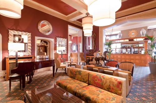 Pub/lounge, Best Western Plough and Harrow Hotel in Edgbaston Pub/lounge, Best Western Plough and Harrow Hotel in Edgbaston