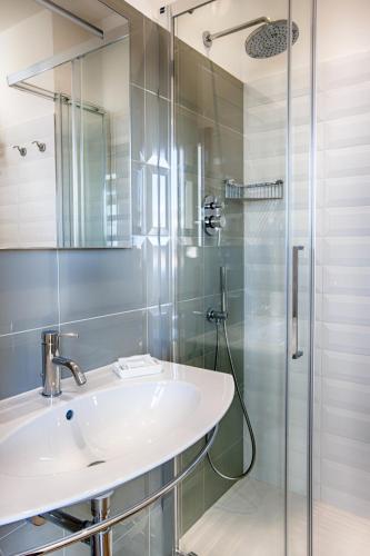 This photo about Hotel Mirabel shared on HyHotel.com