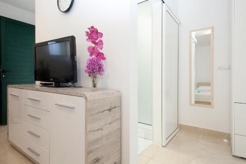 King's Garden Studio