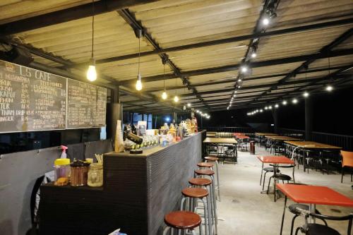 This photo about ZEN Rooms B Walk Batu shared on HyHotel.com