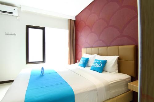 This photo about Airy Citraland International Surabaya shared on HyHotel.com