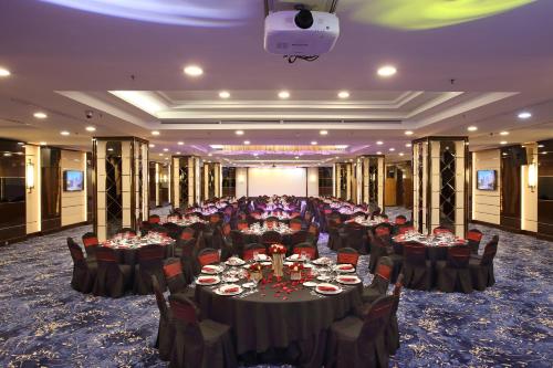 ห้องจัดเลี้ยง, โครัส เคแอลซีซี (Corus KLCC) in ใจกลางเมืองกัวลาลัมเปอร์ ห้องจัดเลี้ยง, โครัส เคแอลซีซี (Corus KLCC) in ใจกลางเมืองกัวลาลัมเปอร์