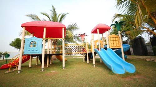 Børneklub, Le Pondy - Beach and Lake Resort in Pondicherry Børneklub, Le Pondy - Beach and Lake Resort in Pondicherry