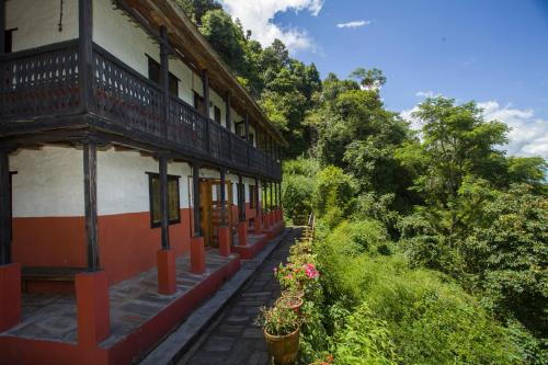 출입구, 에버레스트 만라 리조트 (Everest Manla resort) in 나가르코트 출입구, 에버레스트 만라 리조트 (Everest Manla resort) in 나가르코트