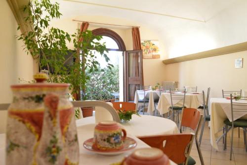 Makanan dan Minuman, Ostello Villa Redenta in Spoleto Makanan dan Minuman, Ostello Villa Redenta in Spoleto