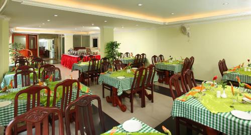 This photo about Hotel Sandra Palace shared on HyHotel.com