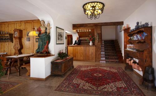 Hotel Menardi in Cortina d'Ampezzo City Center Hotel Menardi in Cortina d'Ampezzo City Center