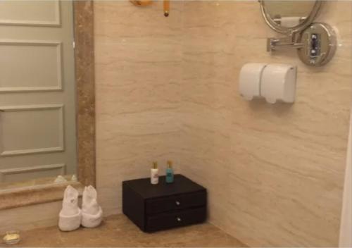 This photo about Xianyang Ocean Spring Grand Metropark Hotel shared on HyHotel.com