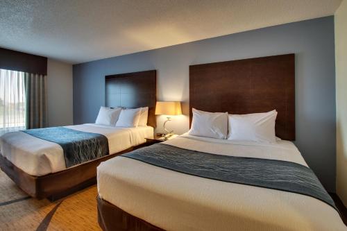 Wingfield Inn & Suites in Owensboro (KY) Wingfield Inn & Suites in Owensboro (KY)
