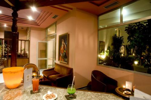 Restaurant, Hotel Suisse in Anfa Restaurant, Hotel Suisse in Anfa
