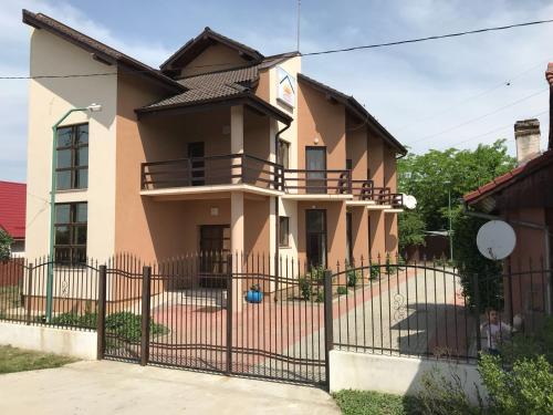 Pensiunea Casa Soarelui in Turnu Severin Pensiunea Casa Soarelui in Turnu Severin
