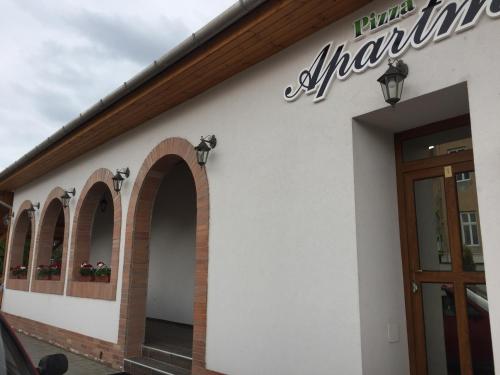 Bejárat, Pizza Tábor Apartman (Pizza Tabor Apartman) in Miskolc Városközpont Bejárat, Pizza Tábor Apartman (Pizza Tabor Apartman) in Miskolc Városközpont