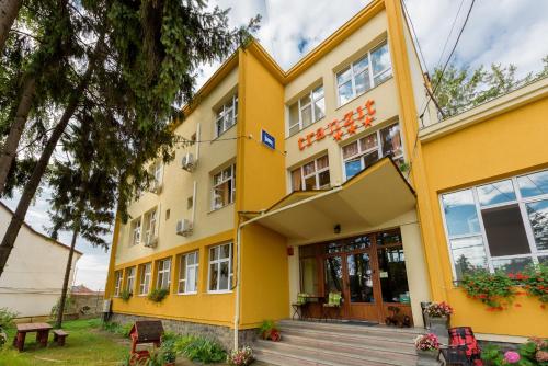 Vedere exterior, Pensiunea Tranzit in Satu Mare Vedere exterior, Pensiunea Tranzit in Satu Mare