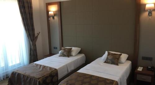 This photo about YZE Pırlanta Hotel shared on HyHotel.com