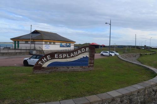 Beach, Cheers Cafe Bar & Tavern in Fraserburgh Beach, Cheers Cafe Bar & Tavern in Fraserburgh