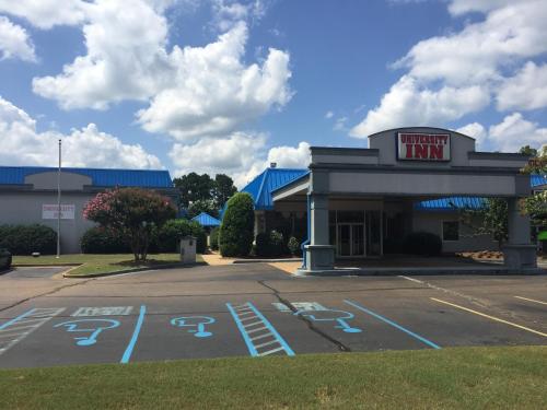 在meiguo.com看到的University Inn的介绍图片