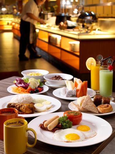 Food and beverages, Cititel Hotel Penang in Penang Food and beverages, Cititel Hotel Penang in Penang