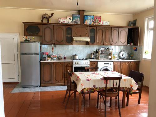 廚房, Shaki Host House in 舍基 廚房, Shaki Host House in 舍基