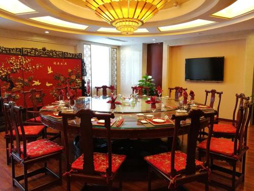 This photo about Beijing Jiangsu Plaza Hotel shared on HyHotel.com