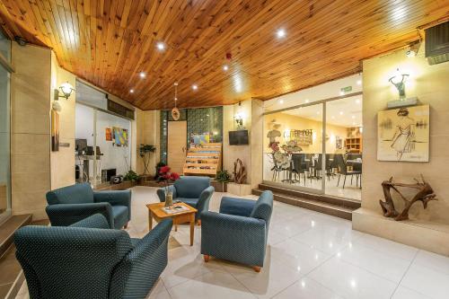 This photo about Alborada Apart Hotel shared on HyHotel.com