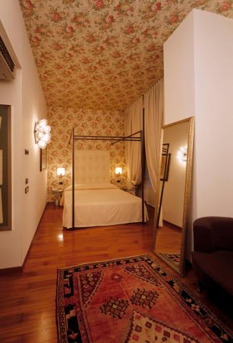 This photo about Art Hotel Boston shared on HyHotel.com