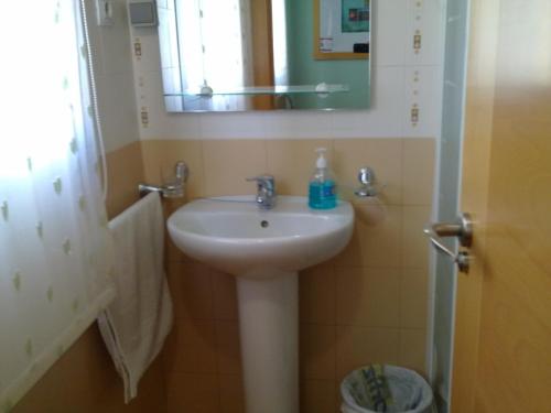 This photo about Estancias del Ebro shared on HyHotel.com