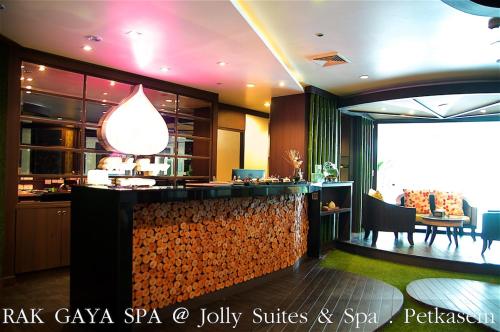 Jolly Suites and Spa Petchkasem in Samut Sakhon Jolly Suites and Spa Petchkasem in Samut Sakhon
