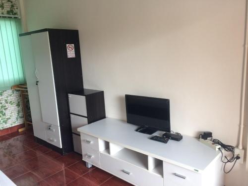 This photo about Saeng Tai Amphawa shared on HyHotel.com