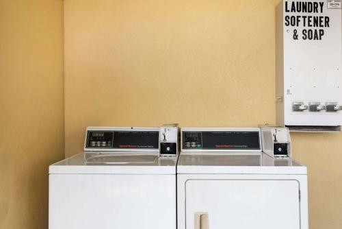 Facilities, Super 8 By Wyndham Ormond Beach in Ormond Beach (FL) Facilities, Super 8 By Wyndham Ormond Beach in Ormond Beach (FL)
