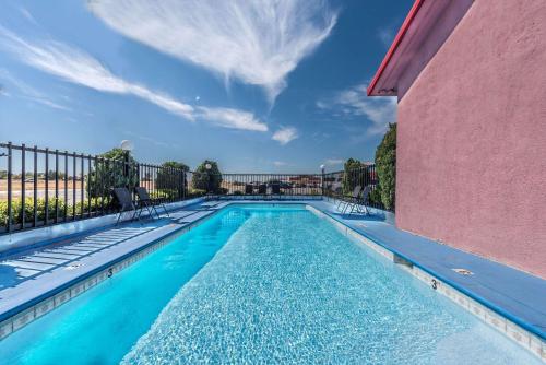 Зручності, Super 8 By Wyndham Eastland in Істленд (Техас) Зручності, Super 8 By Wyndham Eastland in Істленд (Техас)