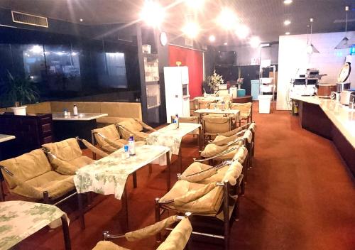 Nhà hàng, Royal Inn Shin-Yamaguchi Ekimae in Yamaguchi Nhà hàng, Royal Inn Shin-Yamaguchi Ekimae in Yamaguchi