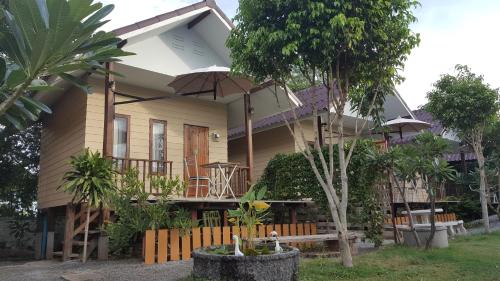 Balcony/terrace, Bansuan Inthanon Resort (SHA Extra Plus) in Chom Thong Balcony/terrace, Bansuan Inthanon Resort (SHA Extra Plus) in Chom Thong