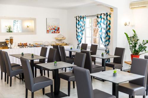 Eten en drinken, Hotel Les Liserons de Mougins in Mougins Eten en drinken, Hotel Les Liserons de Mougins in Mougins