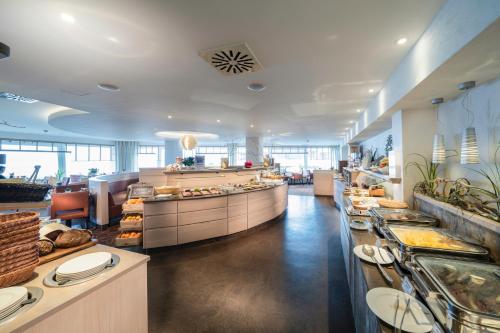 Food and beverages, Strandhotel Duhnen in Cuxhaven Food and beverages, Strandhotel Duhnen in Cuxhaven