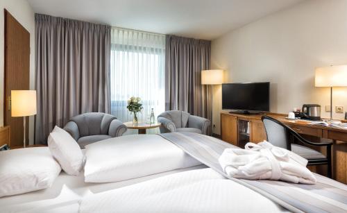Maritim Airport Hotel Hannover in Hannover Maritim Airport Hotel Hannover in Hannover