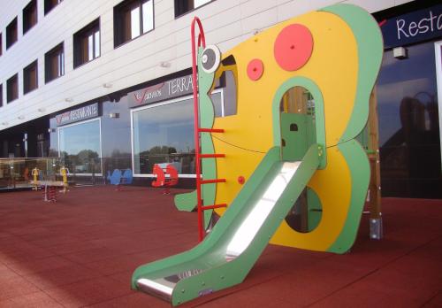 Parque infantil, Hotel Dona Monse in Torrevieja Parque infantil, Hotel Dona Monse in Torrevieja
