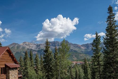 This photo about Villas At Tristant 127 shared on HyHotel.com