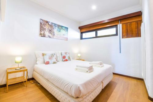 Carcavelos Beach & Business by The Portuguese Butler in Parede Carcavelos Beach & Business by The Portuguese Butler in Parede