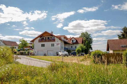 Bejárat, Thermenpension Gigler in Bad Waltersdorf Bejárat, Thermenpension Gigler in Bad Waltersdorf