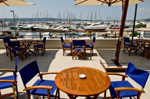 شرفة/ تراس, Hotel IN in Biograd na Moru شرفة/ تراس, Hotel IN in Biograd na Moru