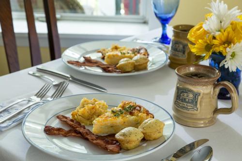 Food and beverages, Magnolia Springs Bed and Breakfast in Waterfront/beach Food and beverages, Magnolia Springs Bed and Breakfast in Waterfront/beach