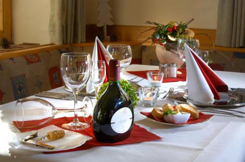 Restaurant, Gasthof zum Goldenen Lamm in Treuchtlingen Restaurant, Gasthof zum Goldenen Lamm in Treuchtlingen