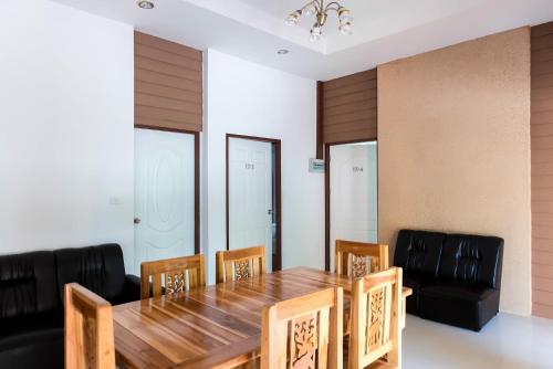 Wangyao Riverside Resort near Lan Rak Waterfall Wangyao Riverside Resort near Lan Rak Waterfall