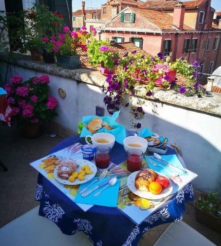 This photo about B&B La Terrazza Dei Miracoli shared on HyHotel.com