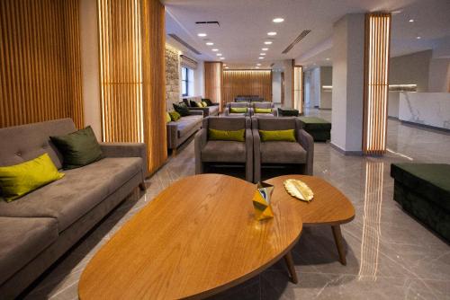 佩弗克斯城市酒店 (Pefkos City Hotel) in 利馬斯索爾 佩弗克斯城市酒店 (Pefkos City Hotel) in 利馬斯索爾