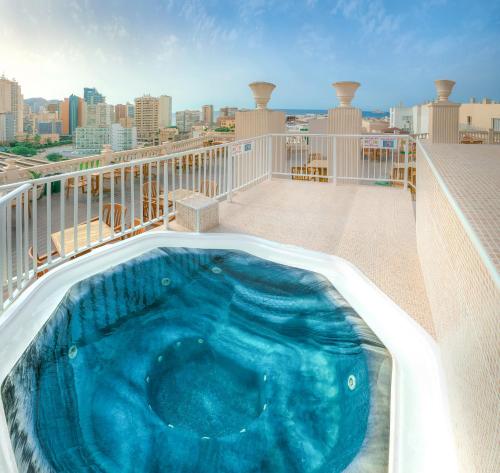 Balkon/Terrasse, Magic Cristal Park - Ultra All Inclusive in Parque de l'Aiguera Balkon/Terrasse, Magic Cristal Park - Ultra All Inclusive in Parque de l'Aiguera