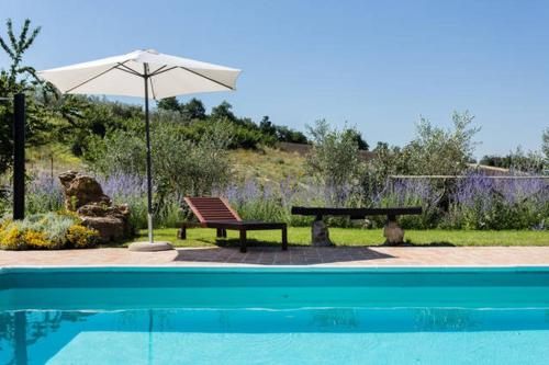 Kilátás, Umbrian Holiday on the enchanting hills of Todi! in Castel Rinaldi Kilátás, Umbrian Holiday on the enchanting hills of Todi! in Castel Rinaldi